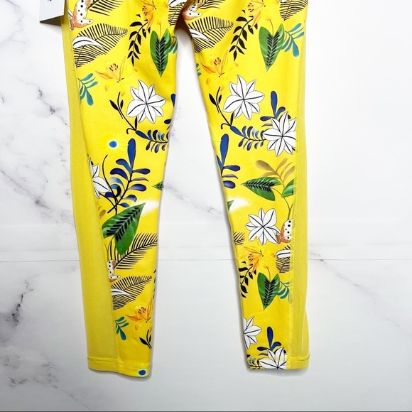 ZYIA Active Floral Reflective Light n Tight Hi-Rise 7/8 24” RC Leggings - Picture 11 of 15